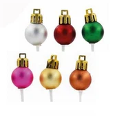 Dekoracja świątecznego tortu w kształcie kuli